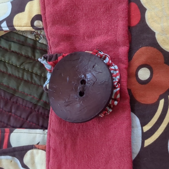 VINTAGE quilted floral tote wooden button closure inner pouches 2 strap handles - Picture 7 of 15